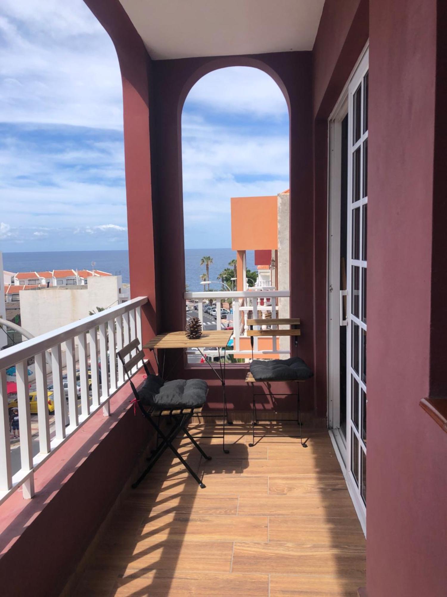 Seaside Paradise - 2 Bedroom Apartment With Ocean Views & Air Conditioning In Playa San Juan Luaran gambar
