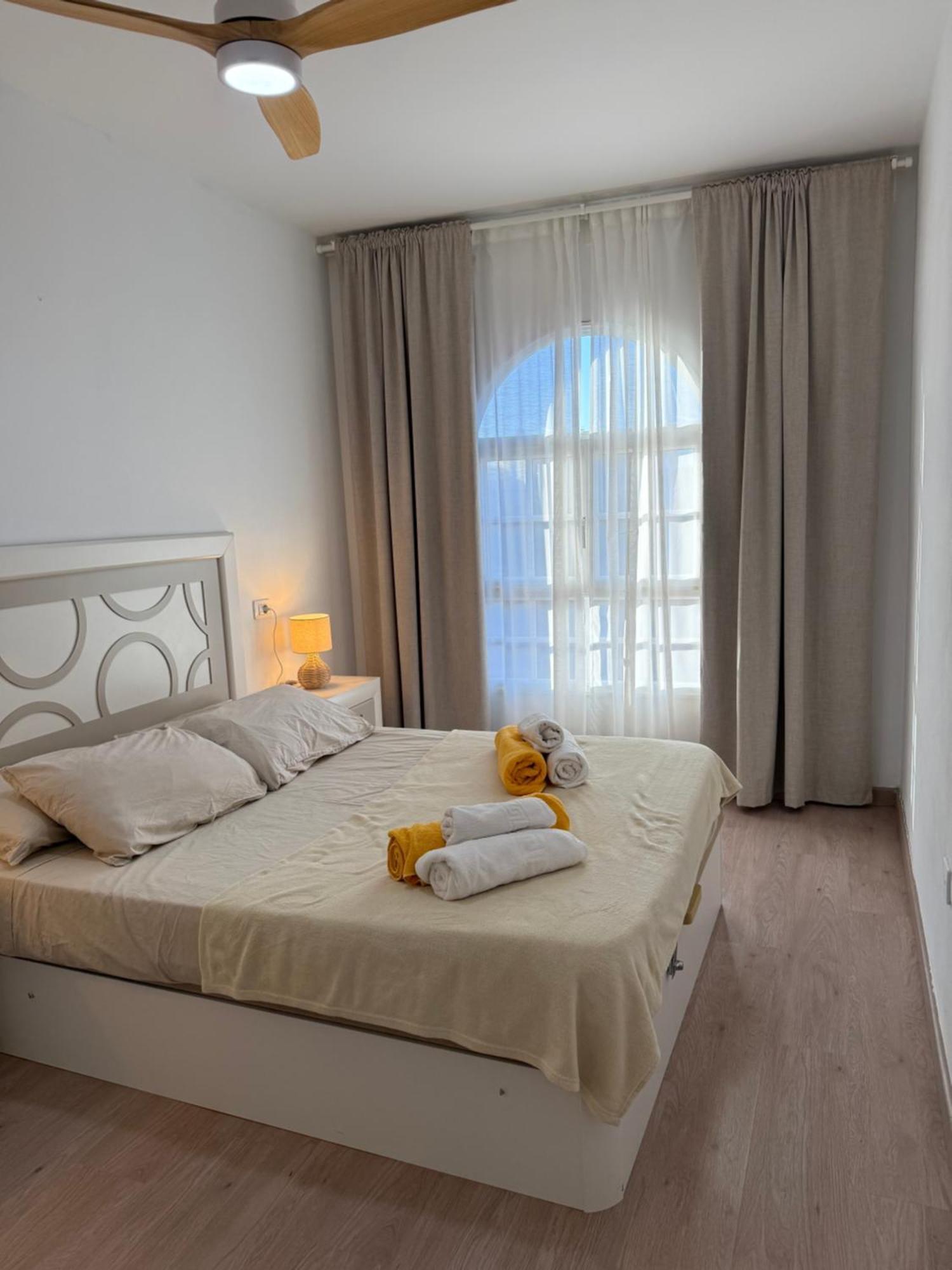Seaside Paradise - 2 Bedroom Apartment With Ocean Views & Air Conditioning In Playa San Juan Luaran gambar